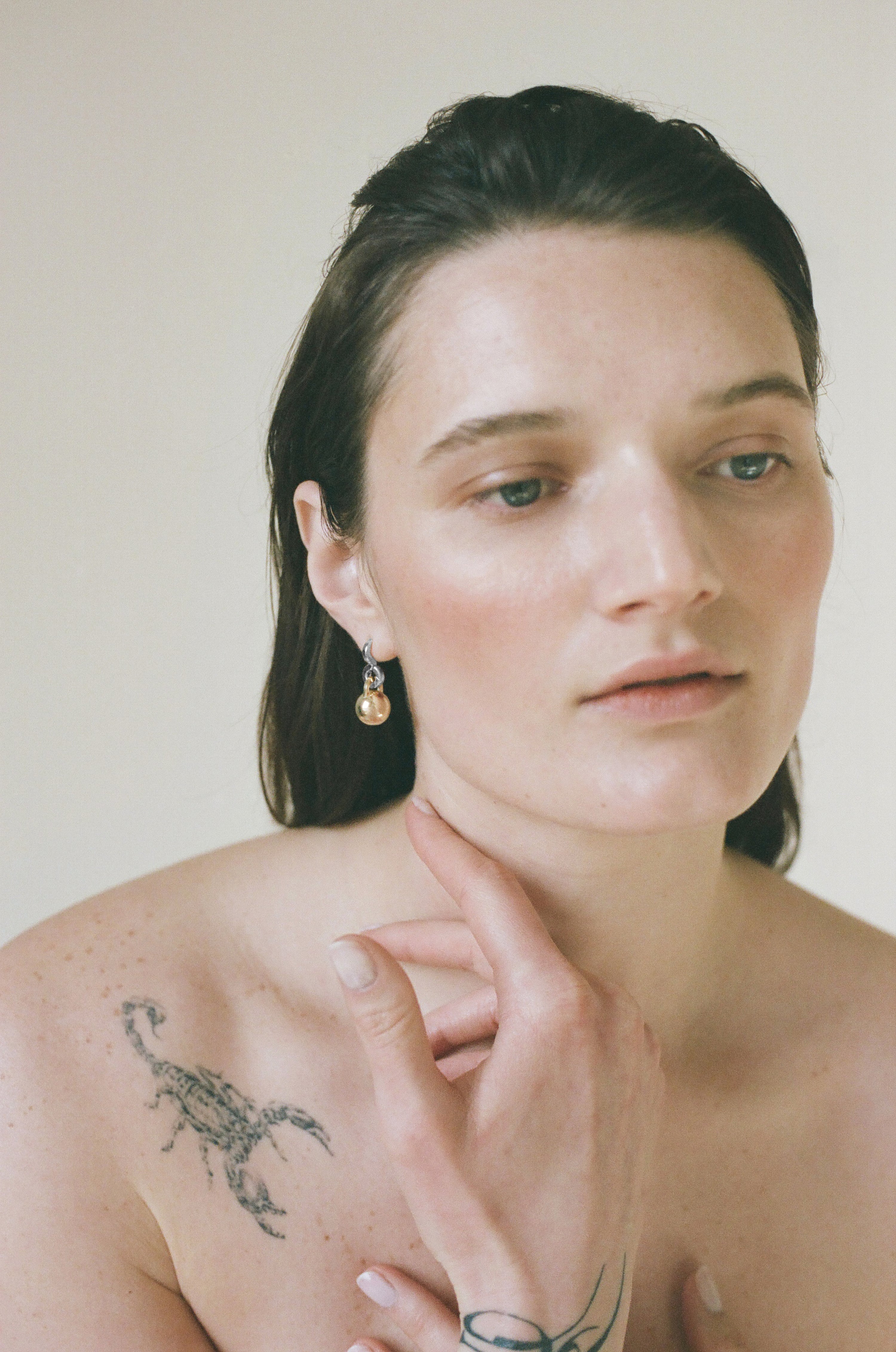 Model wearing Laura Lombardi Two Tone Gioca Earrings