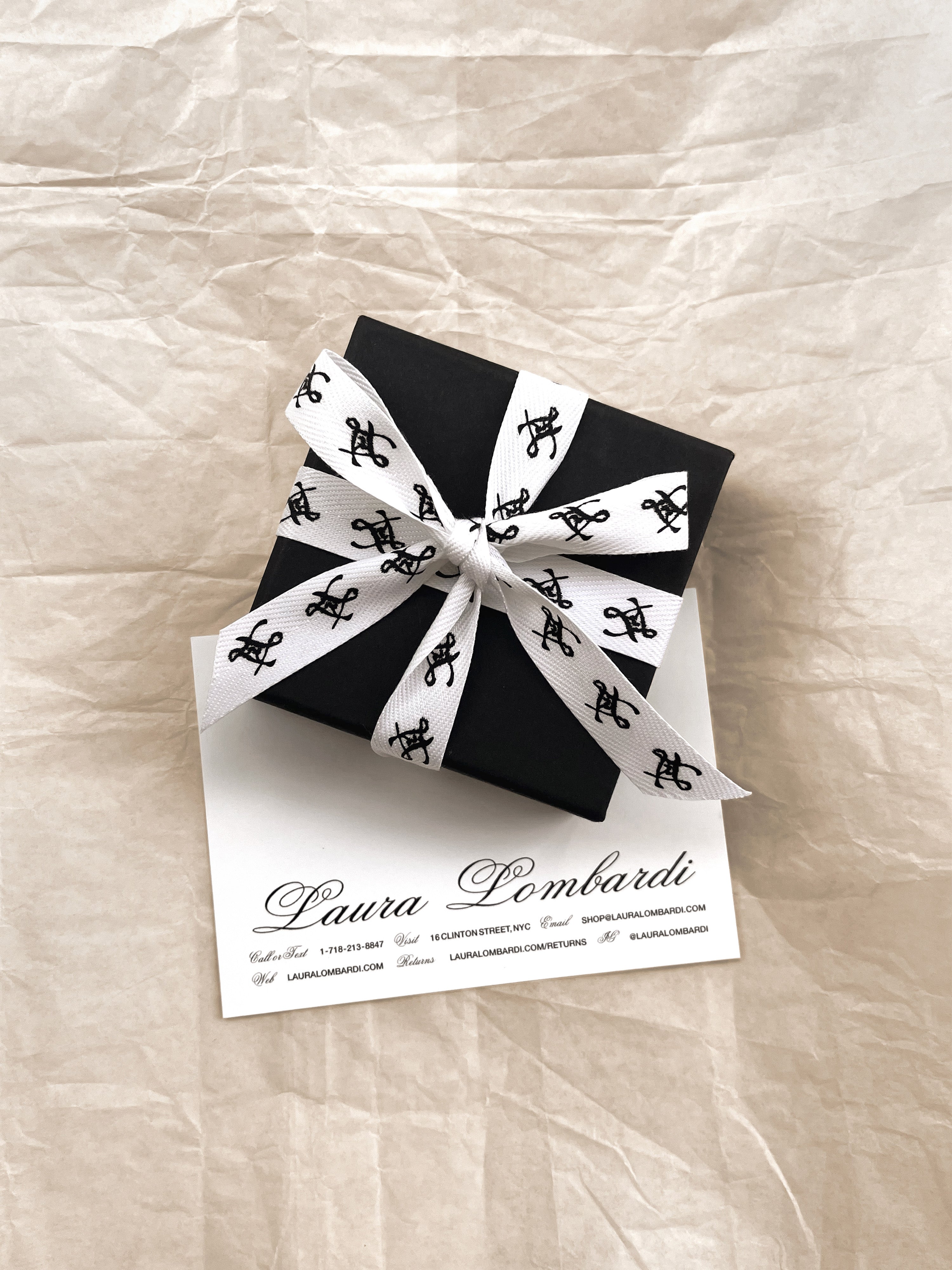Laura Lombardi Gift Wrapping