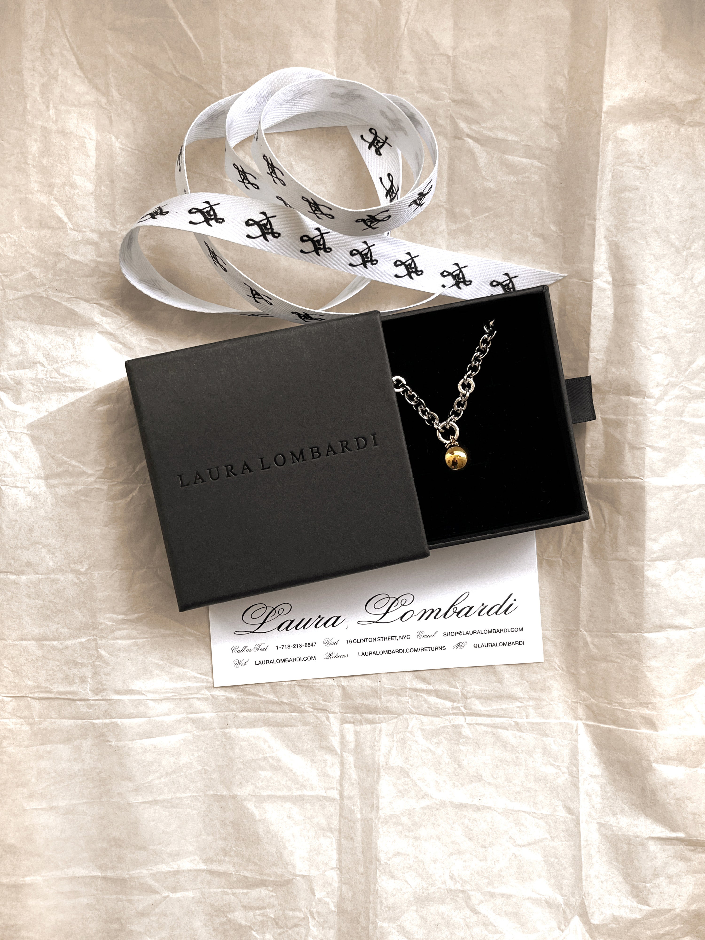 Laura Lombardi Gift Wrapping